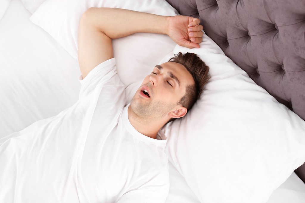 Alcohol and Snoring: Why Do I Snore When I Drink?